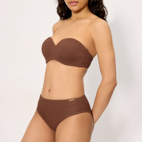 Conjunto bikini sin tirantes copa C, sand de ysabel mora.