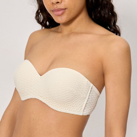 Conjunto bikini sin tirantes copa C, sand de ysabel mora.