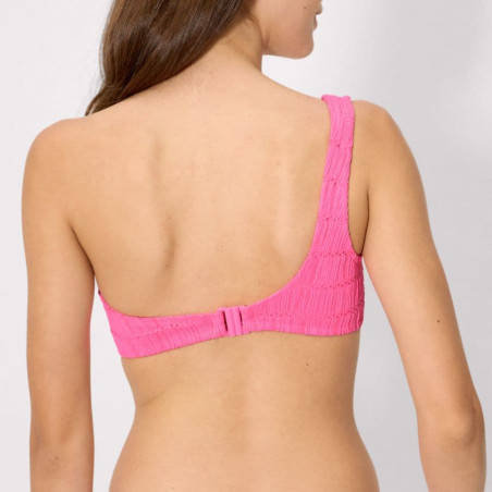 Conjunto bikini asimétrico copa b, strawberry de ysabel mora.