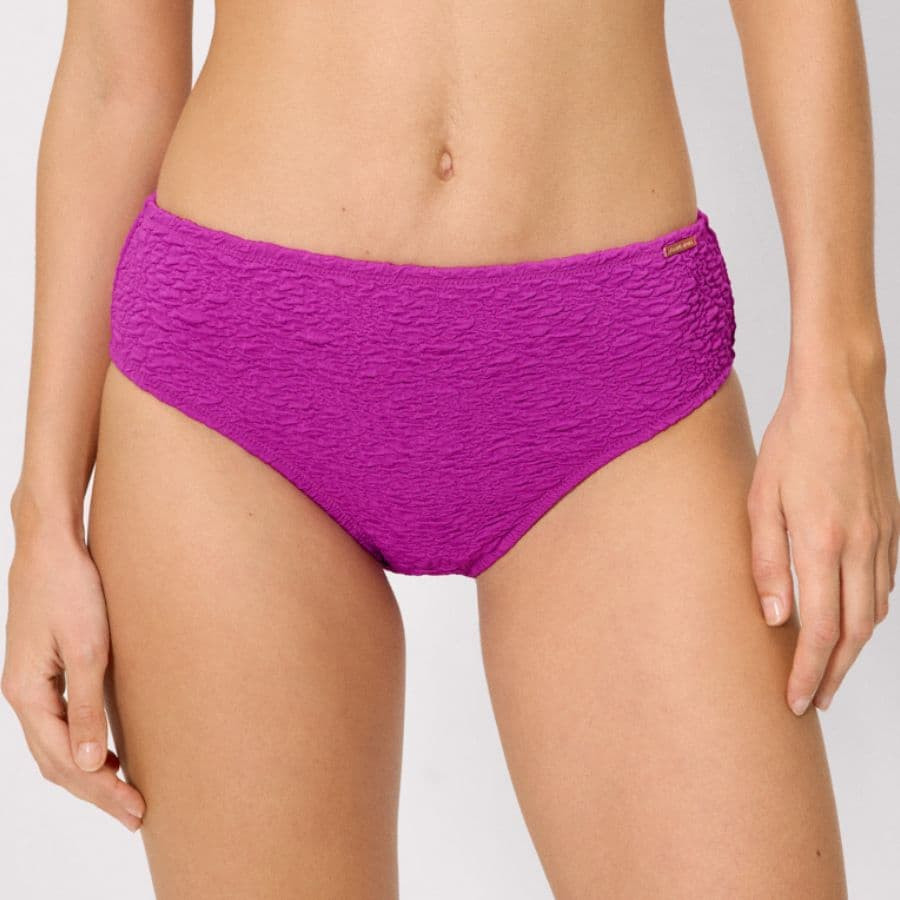 Conjunto de bikini reductor copa d, seasalt de ysabel mora.