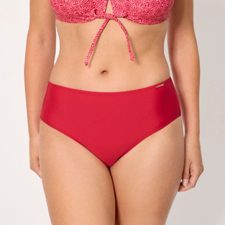 Conjunto bikini reductor copa d, cherry de ysabel mora.