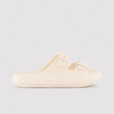 Chanclas de playa beige con hebilla ajustable de ysabel mora.