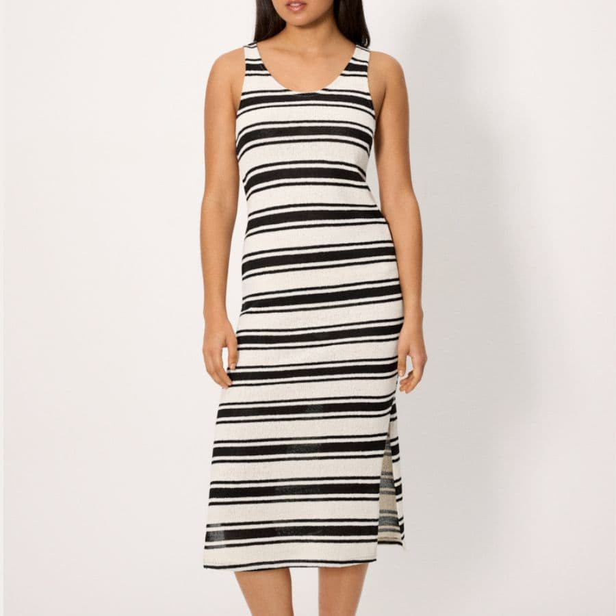 Vestido corte midi tirante ancho, wind de ysabel mora.