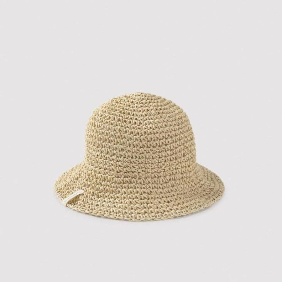 Gorro bucket de playa flexible, sand de ysabel mora.