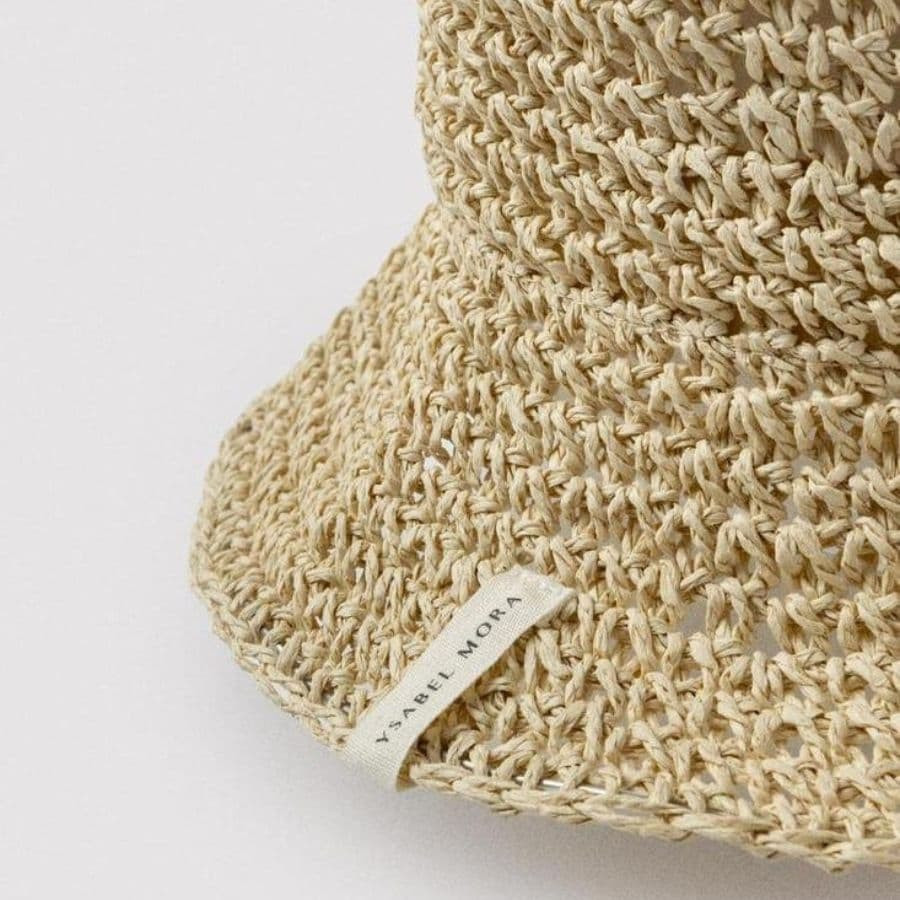 Gorro bucket de playa flexible, sand de ysabel mora.