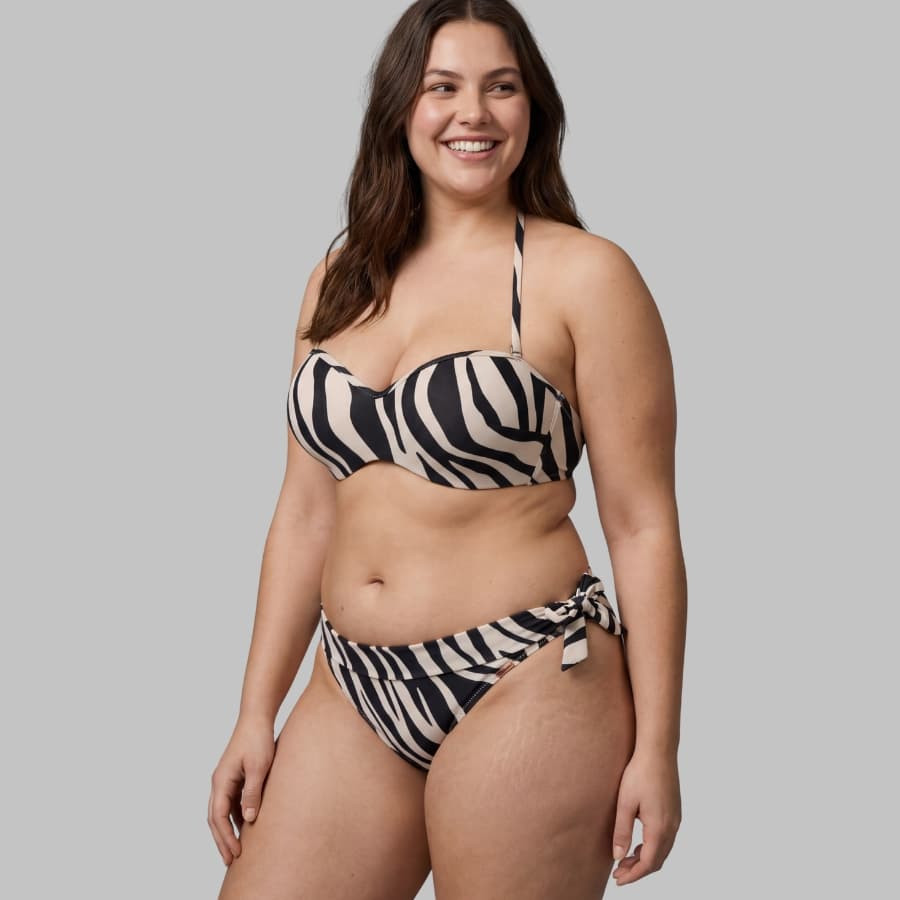 Conjunto bikini sin tirantes, copa d, ysabel mora.