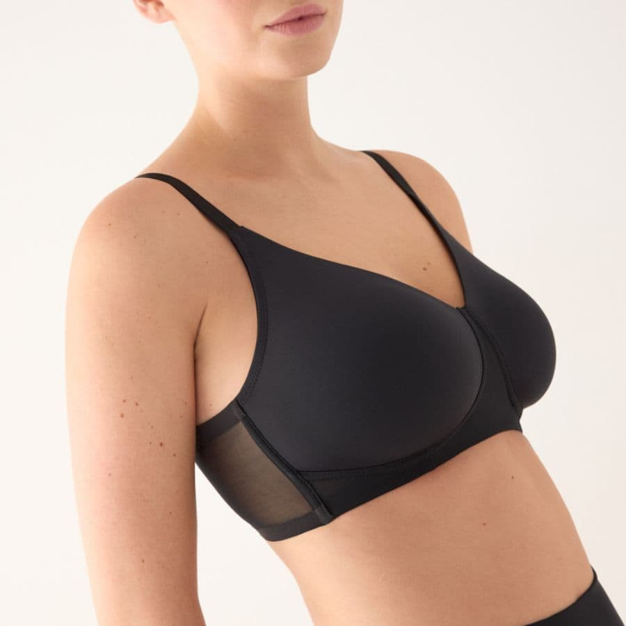 Aura wireless bra, Ysabel Mora NOMARKS – Paula Echevarría.