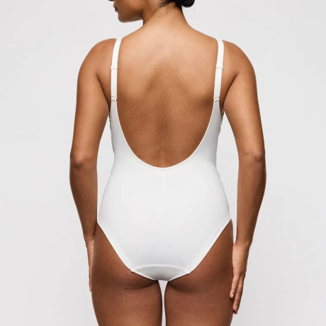 Backless Body with Underwire, Twixie, primadonna twist.