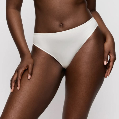 Medium briefs, Twixie, primadonna twist.