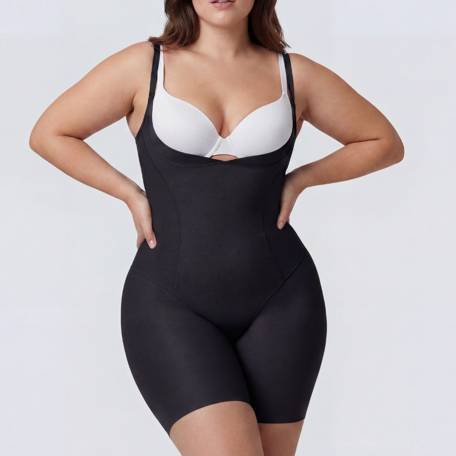 Perfect Curves Shaping Body with Shorts by Janira.