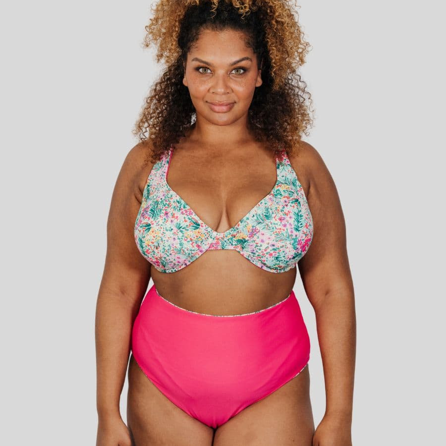 Bikini top, underwired, removable padded, singular swim.