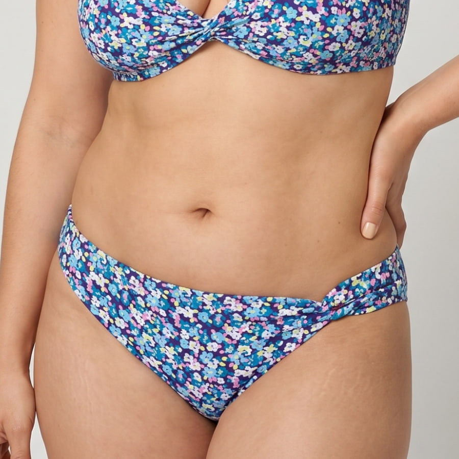Flowers Plus Size Triangle Bikini, ysabel mora.