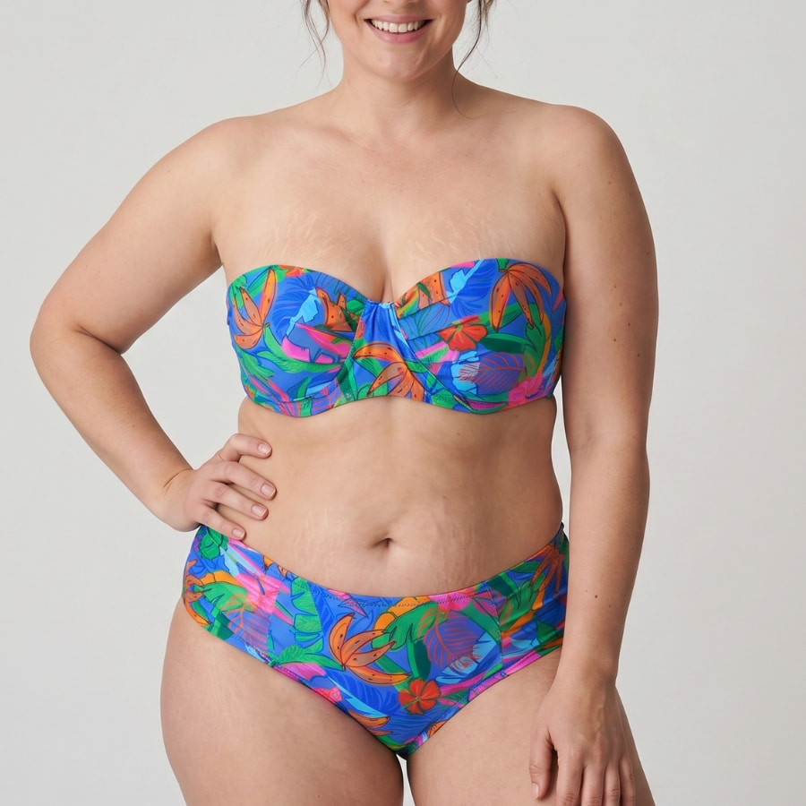 Conjunto bikini sin tirantes copa c, palms de ysabel mora.